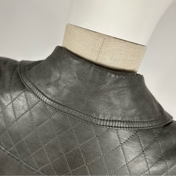 ROZ & ALI Women's Gray faux Leather Jacket petite M - Picture 6 of 13